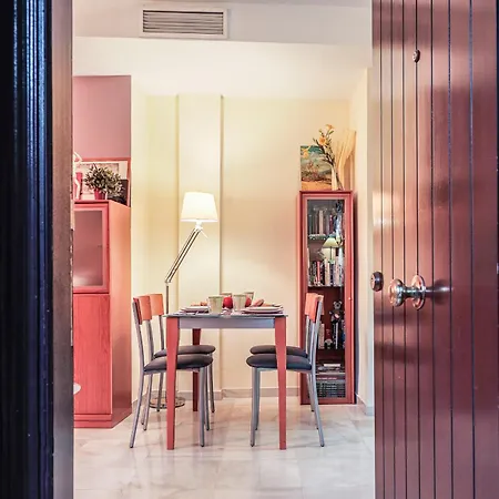 Apartment San Jacinto Location Triana